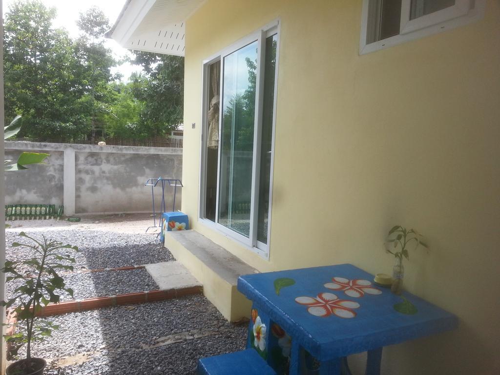 Khanom Garden Suite Bagian luar foto
