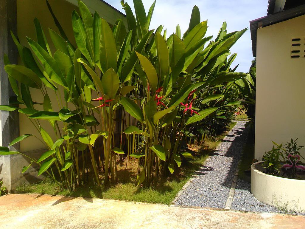 Khanom Garden Suite Bagian luar foto