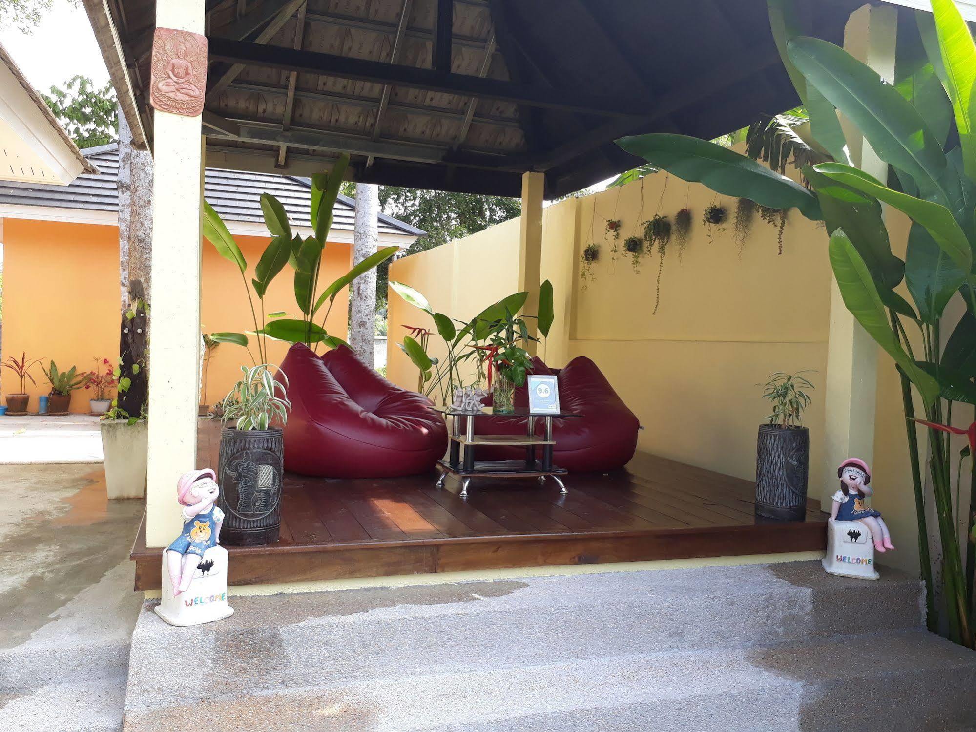 Khanom Garden Suite Bagian luar foto