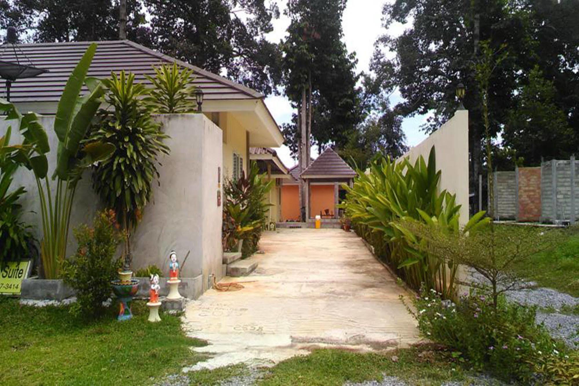 Khanom Garden Suite Bagian luar foto